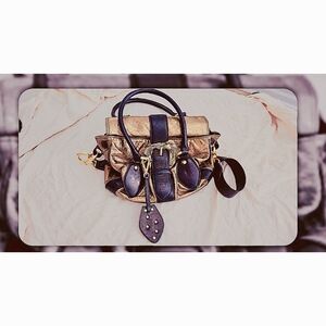 Elegant Black and Gold Women's Handbag